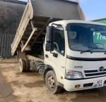 2012 Hino 300 Tipper